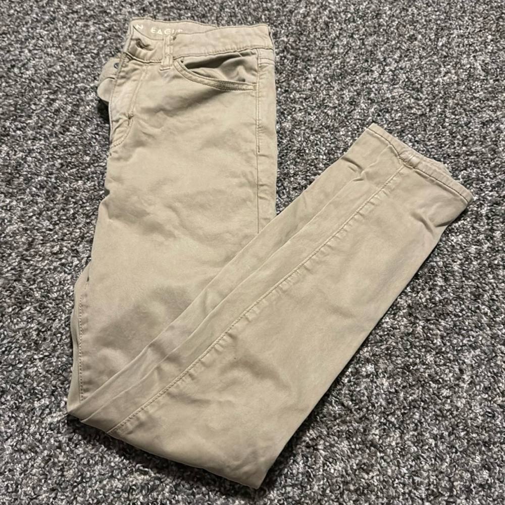 Woman’s New American Eagle Tan size 4 Jeggings